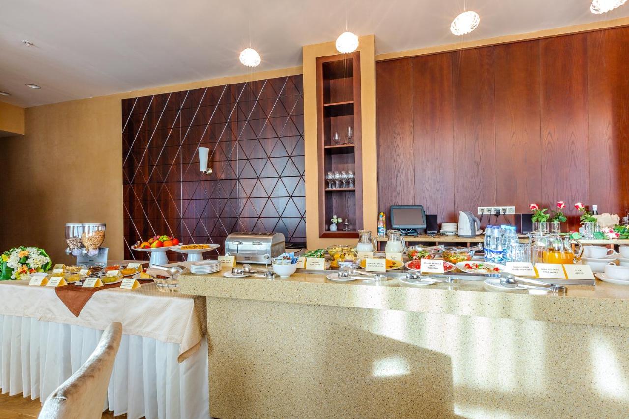 Raikin Plaza Hotel
