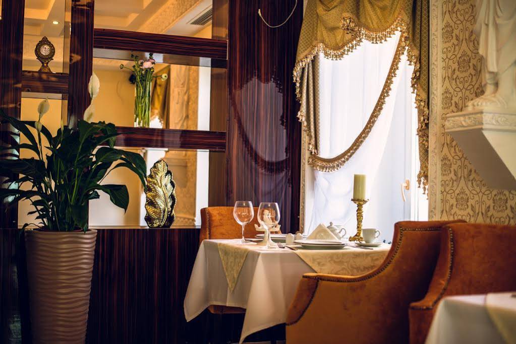 Sadovnicheskaya Hotel