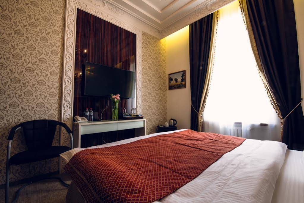 Sadovnicheskaya Hotel
