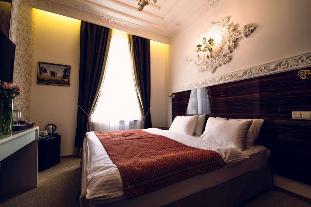 Sadovnicheskaya Hotel