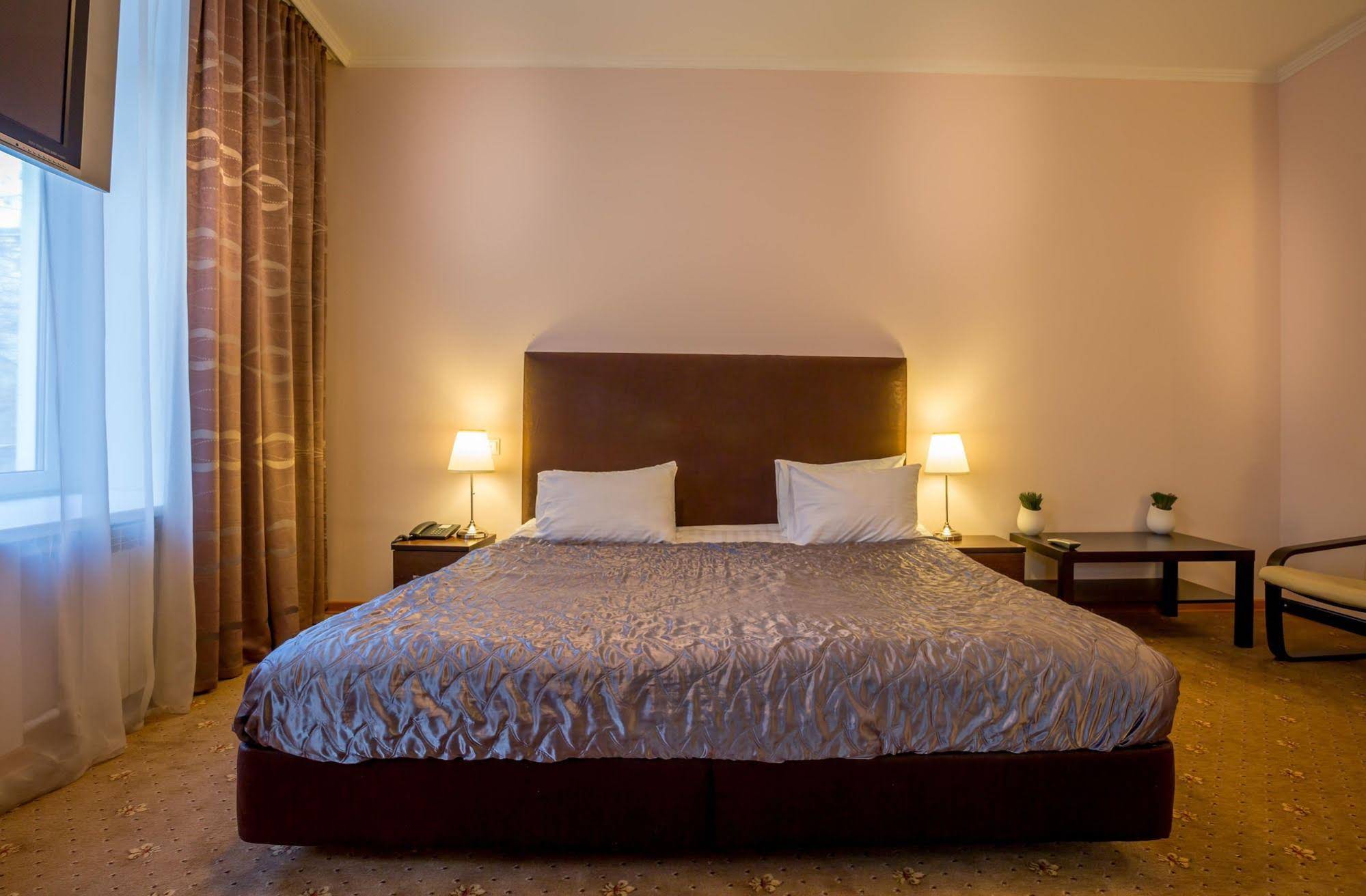 Skver Hotel