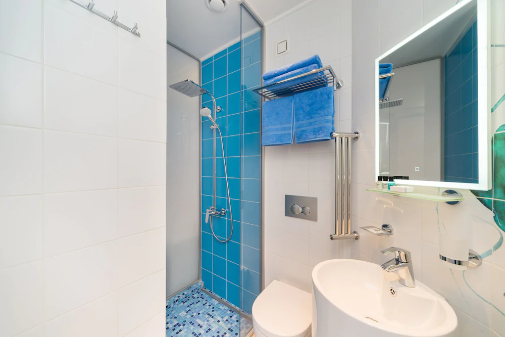 Starboard Side Hotel