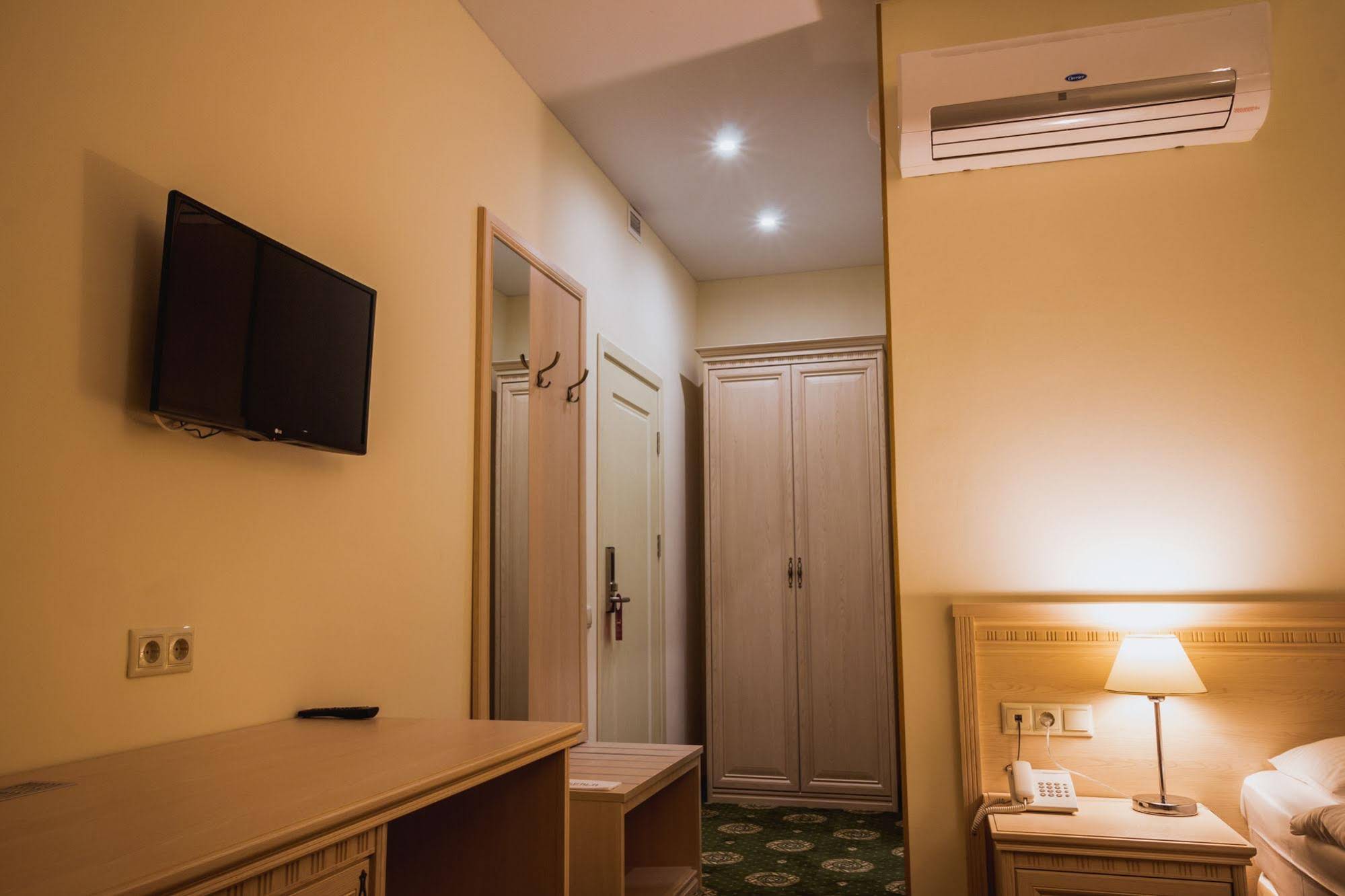 Starosadskiy Hotel