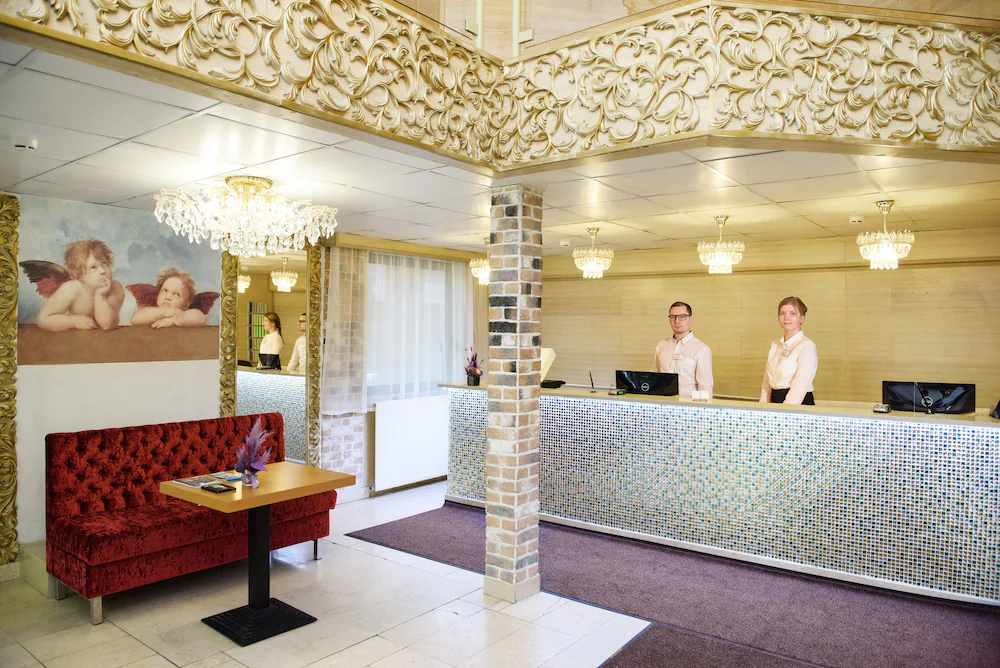 Sunflower Avenue Hotel