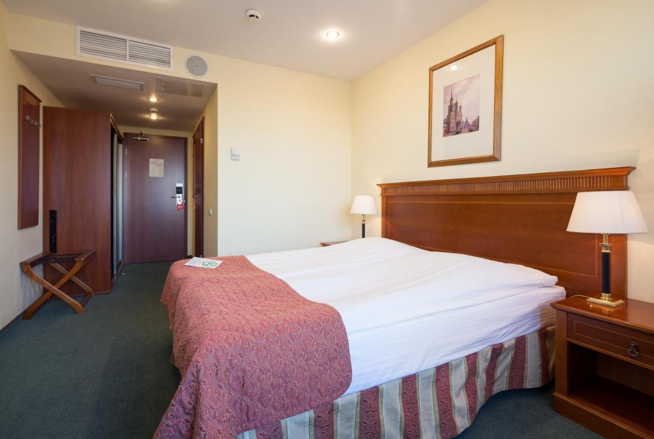 SunFlower Park Hotel