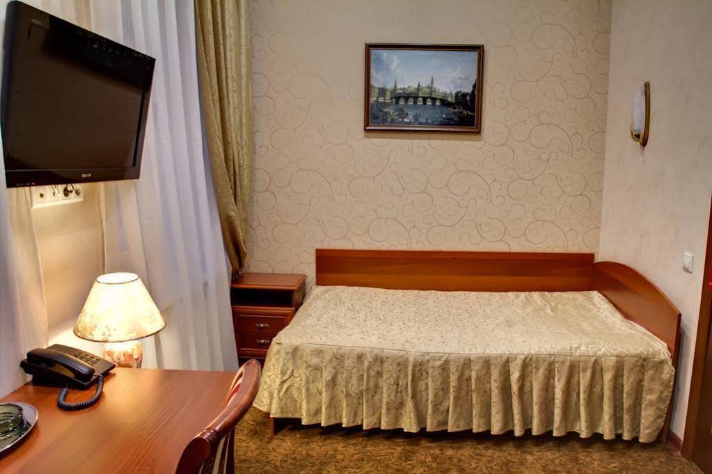 Suvorovskaya Hotel