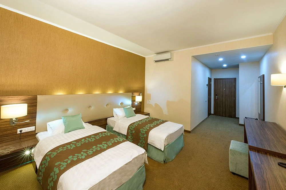 Vnukovo Green Palace Hotel