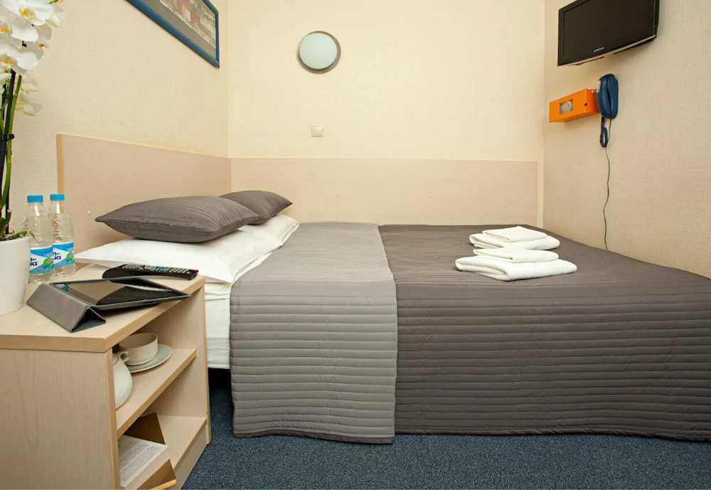 Comfort hotel Air Express, FREE ZONE