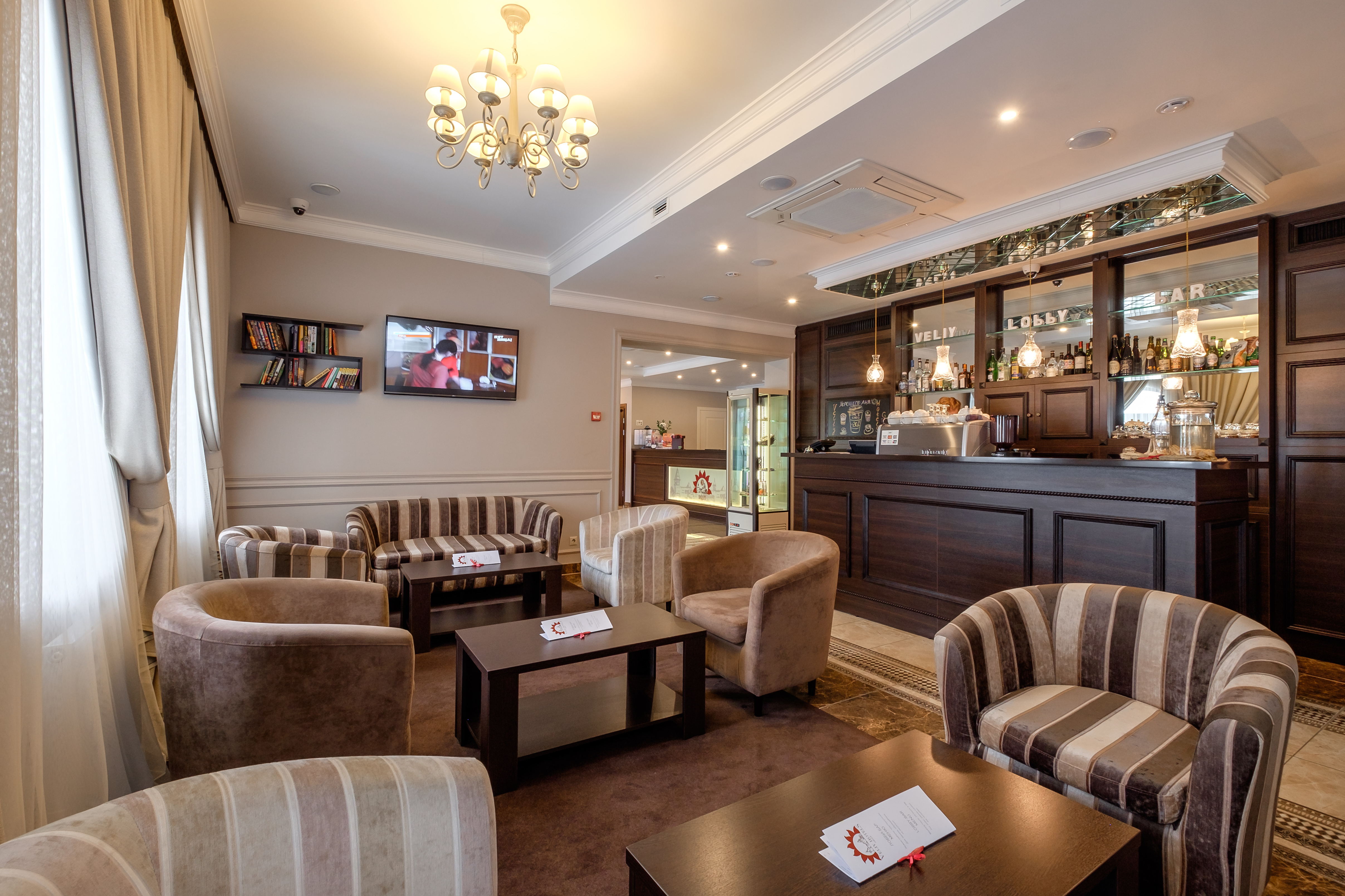 Mirros Hotel