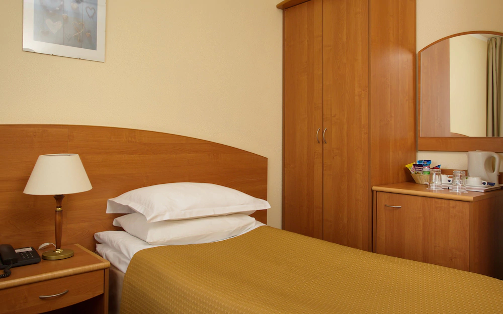 Country Resort Hotel