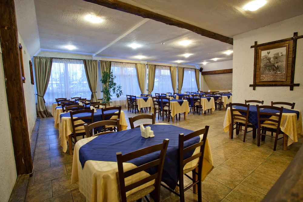 Country Resort Hotel