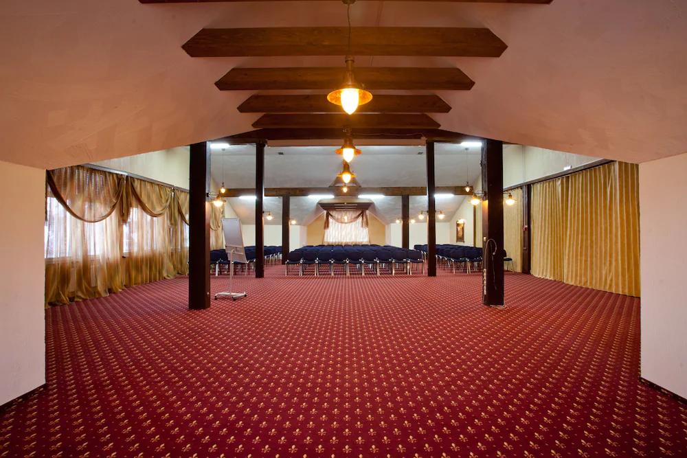 Country Resort Hotel