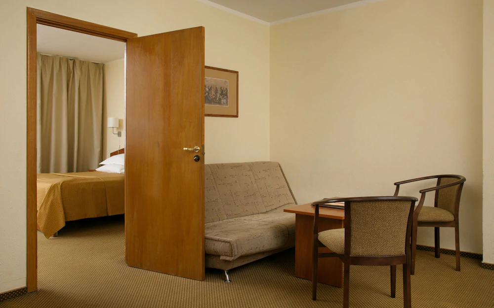 Country Resort Hotel