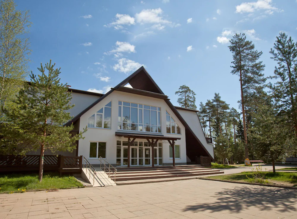 Country Resort Hotel