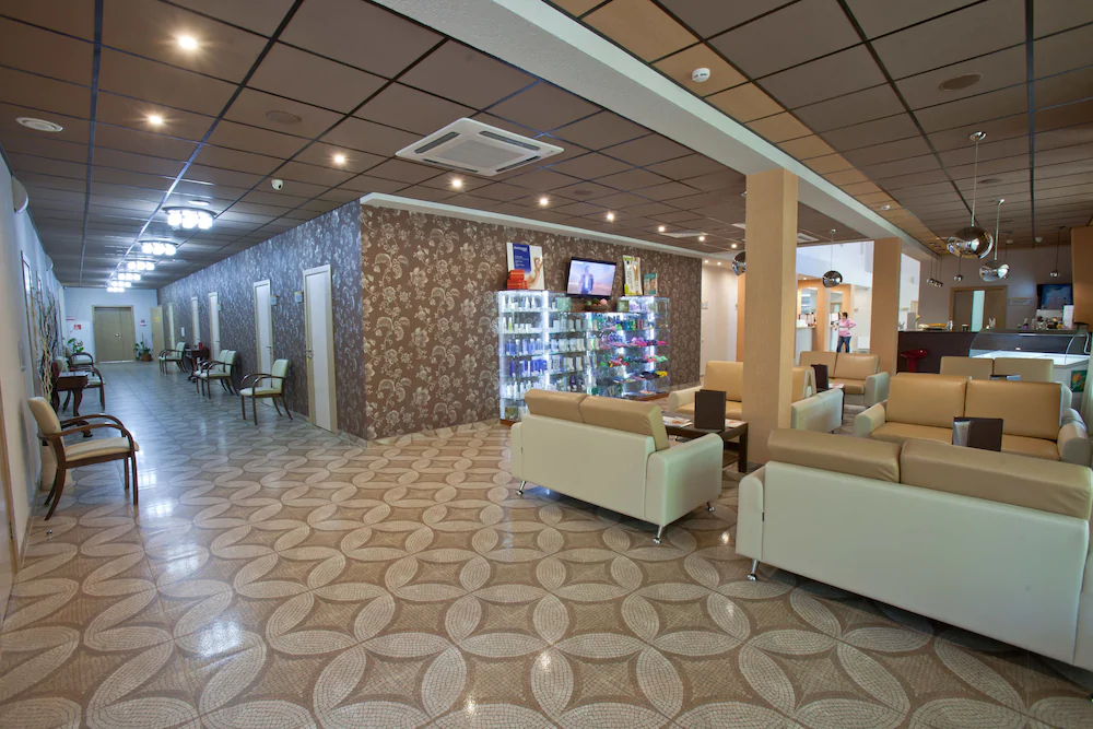 Country Resort Hotel