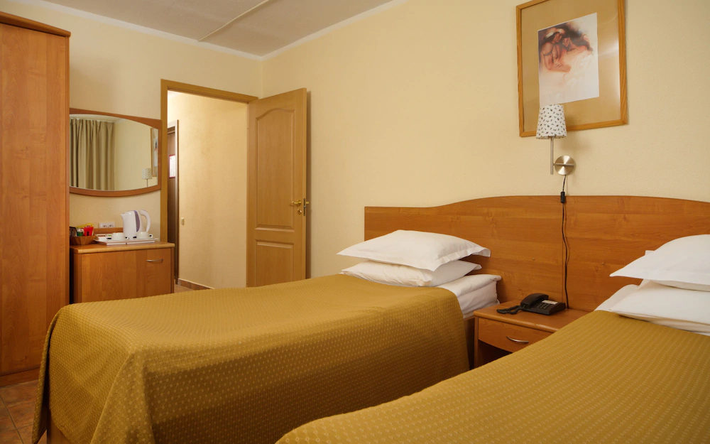 Country Resort Hotel