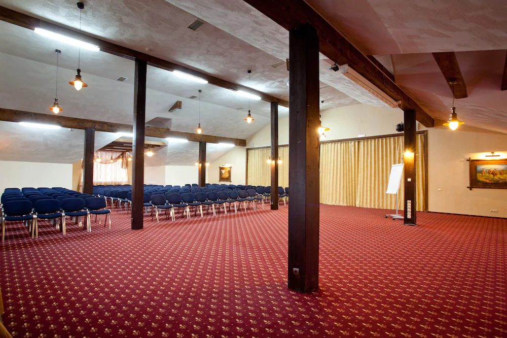 Country Resort Hotel