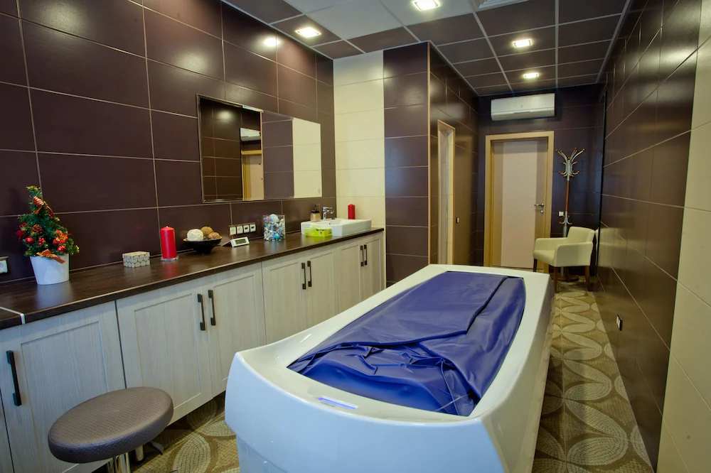 Country Resort Hotel