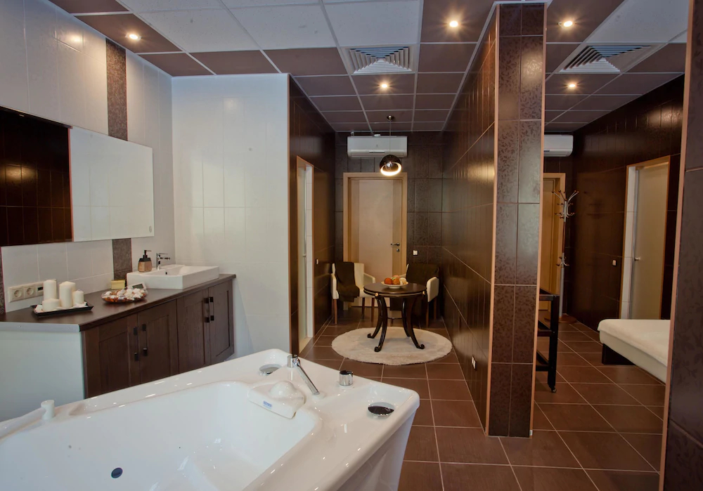 Country Resort Hotel