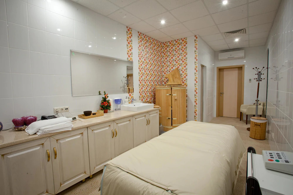 Country Resort Hotel