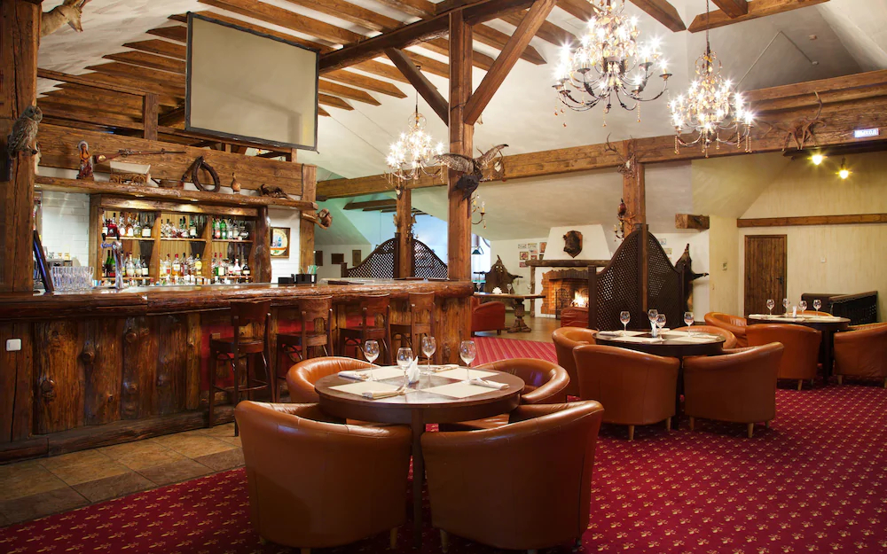 Country Resort Hotel