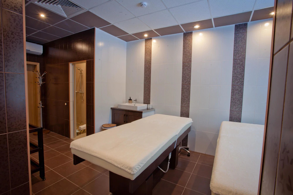 Country Resort Hotel