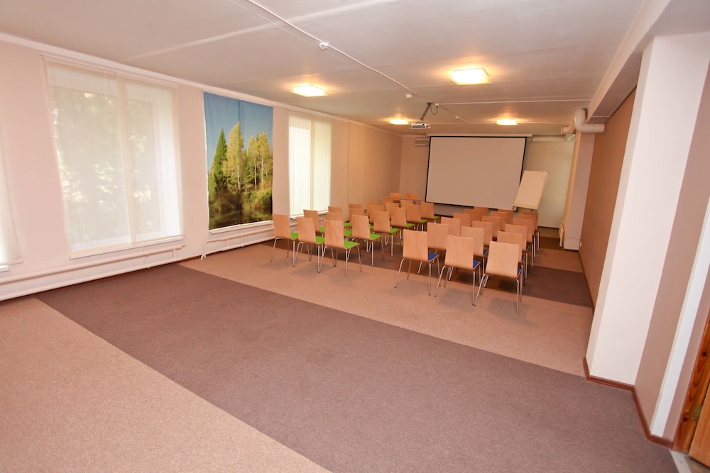 Country Resort Hotel