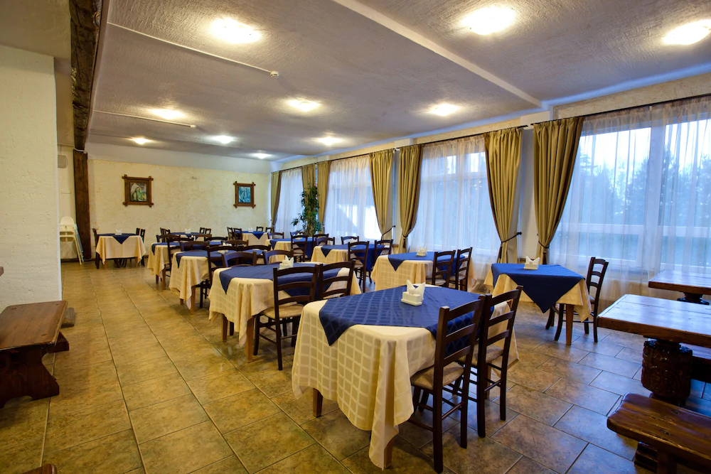 Country Resort Hotel