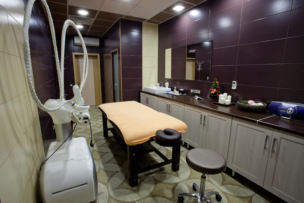 Country Resort Hotel