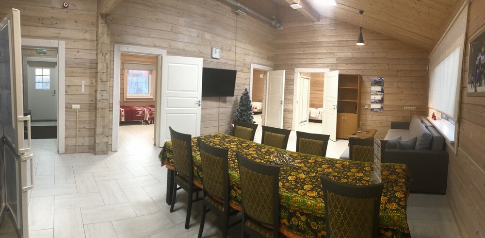 Guest Houses 