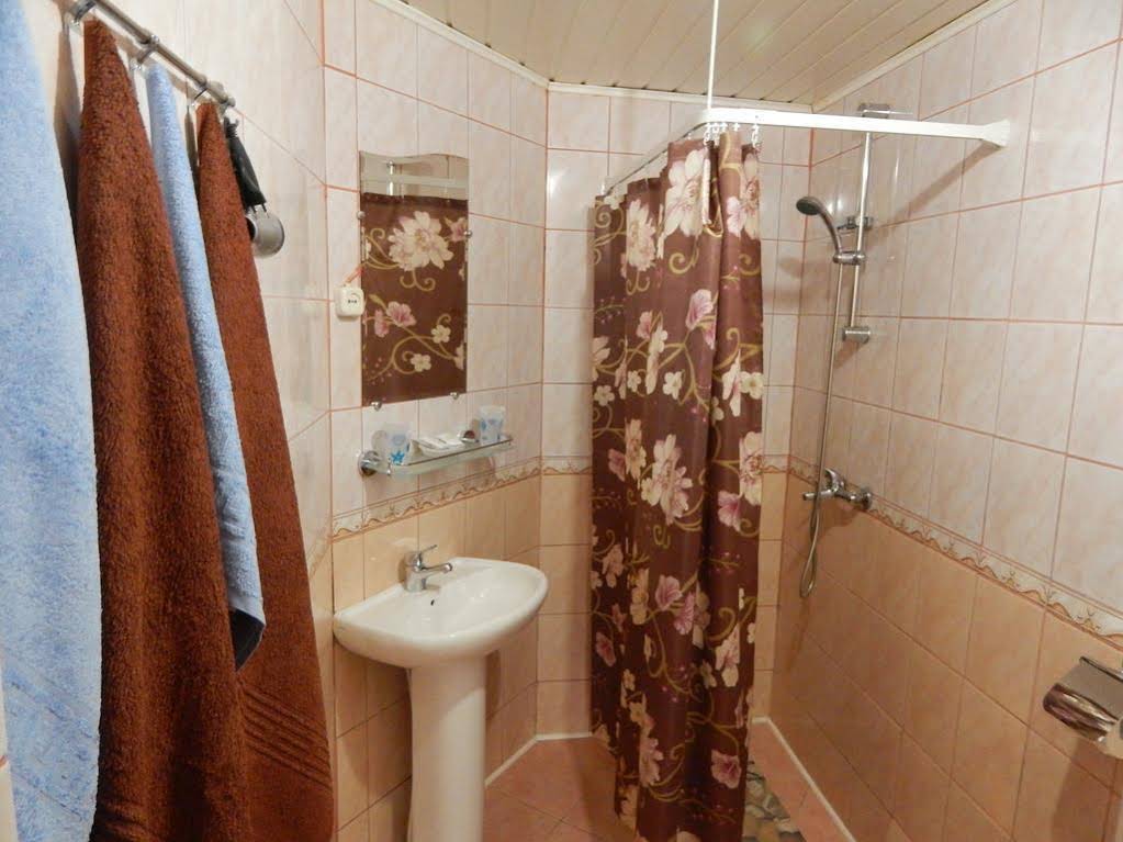 Petr Hotel