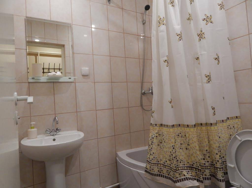 Petr Hotel