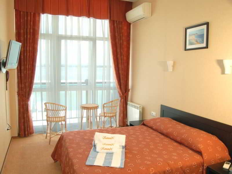 Captain Hotel