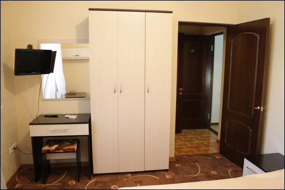 Chelsi Hotel