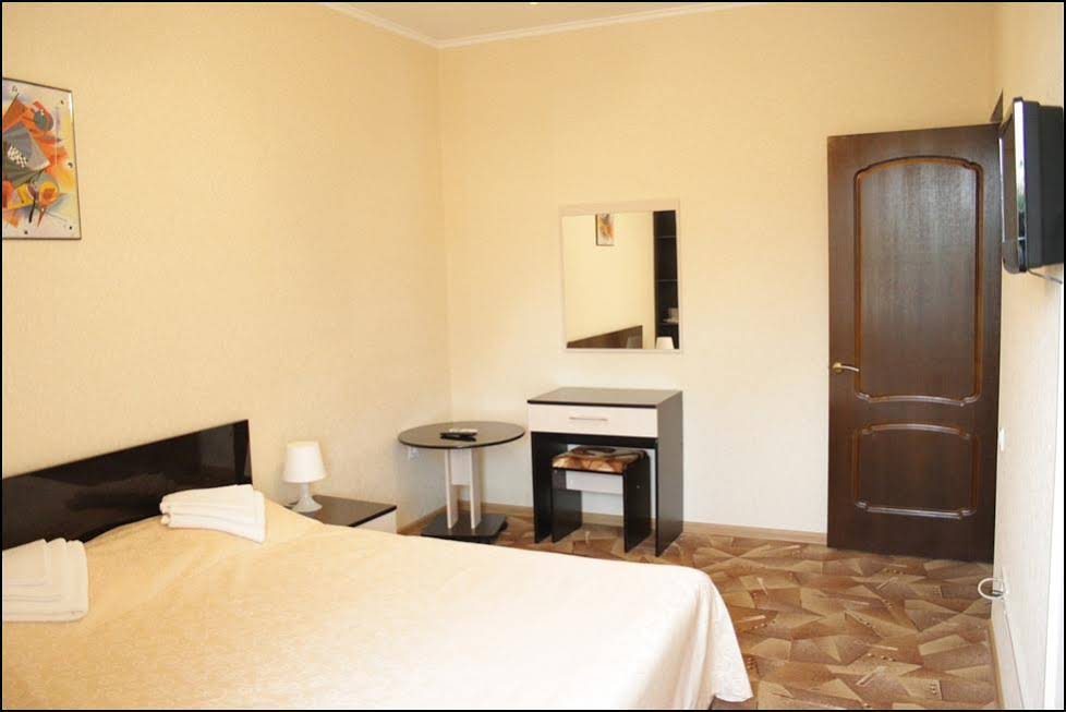Chelsi Hotel
