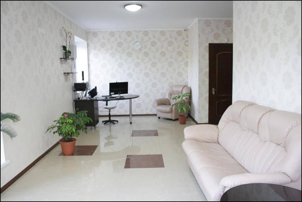 Chelsi Hotel