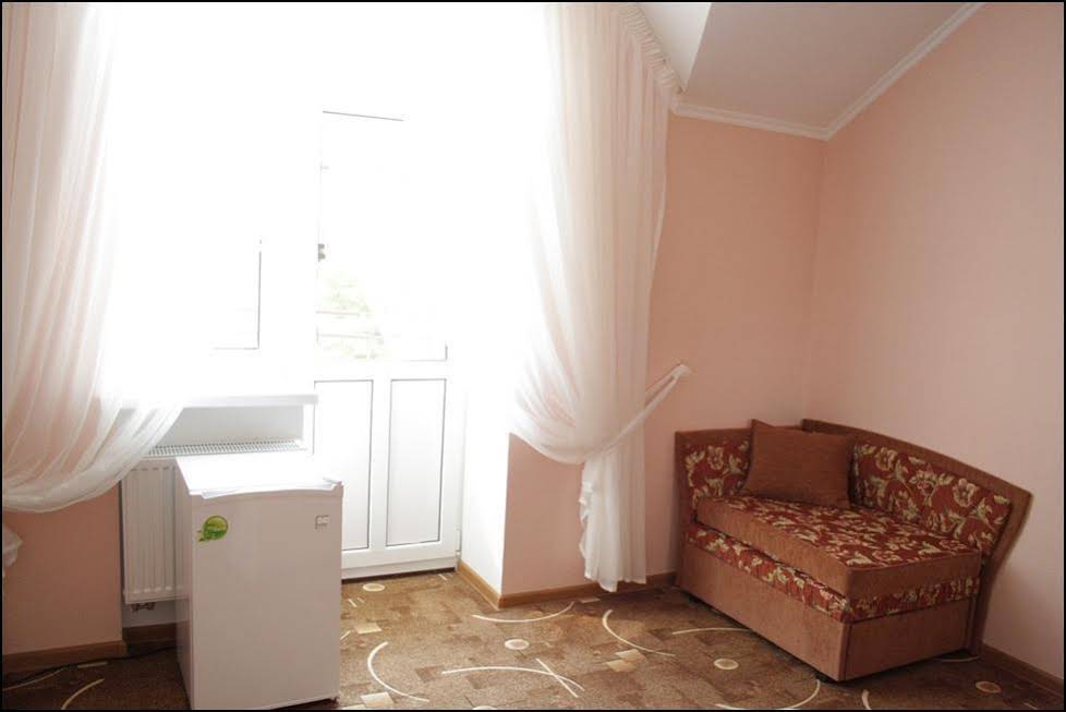 Chelsi Hotel