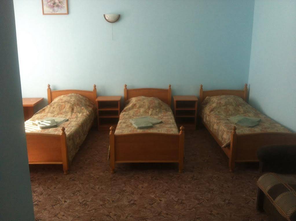 Chernomorochka Hotel