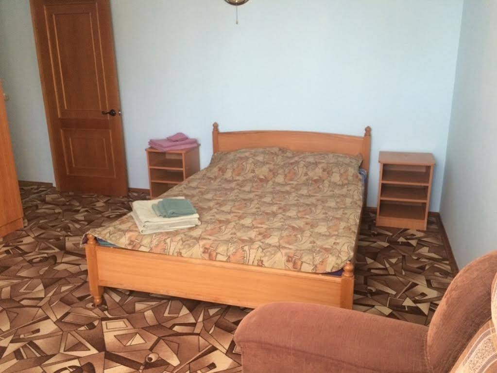 Chernomorochka Hotel