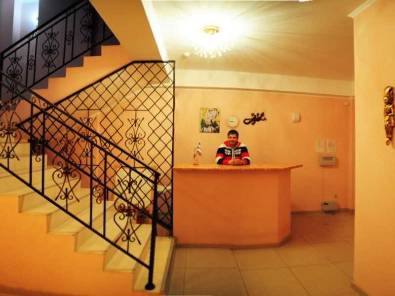 Chloe Hotel