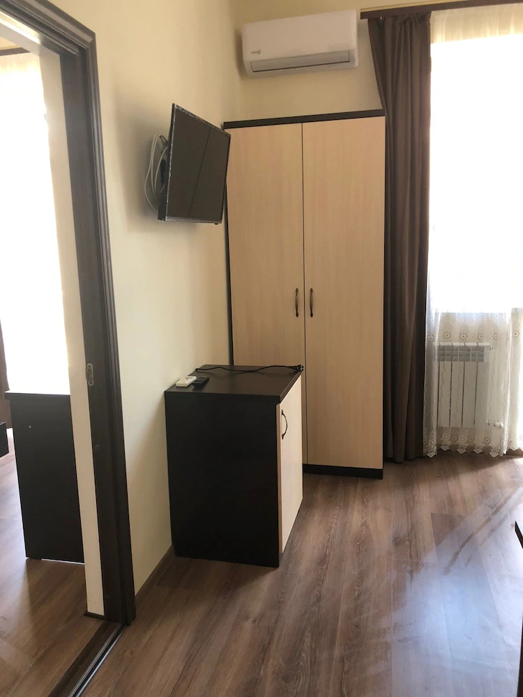 Edem-G Guest House