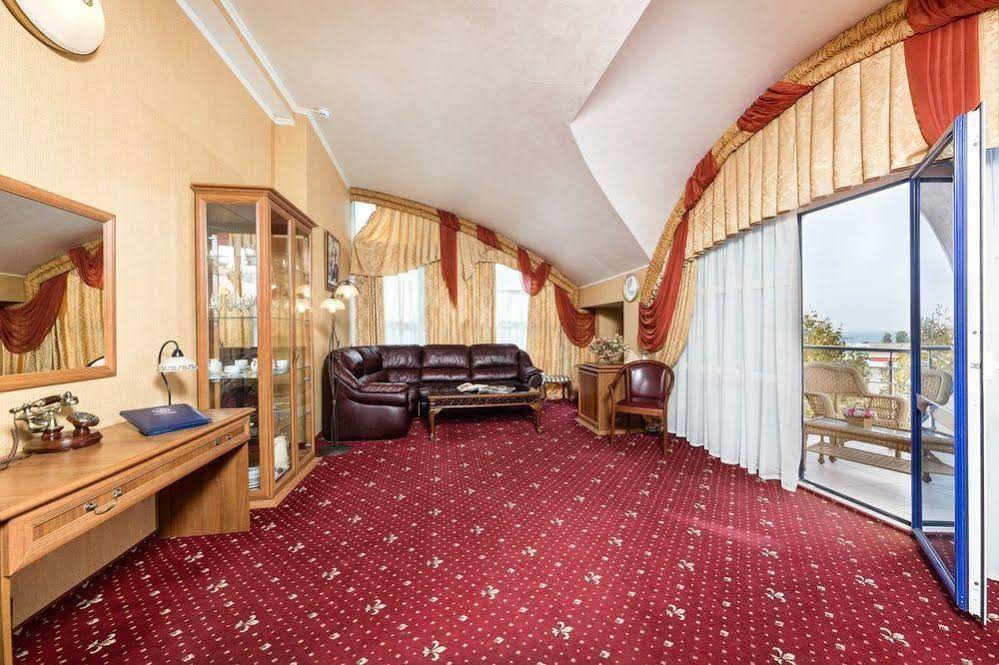 Bogemania Hotel