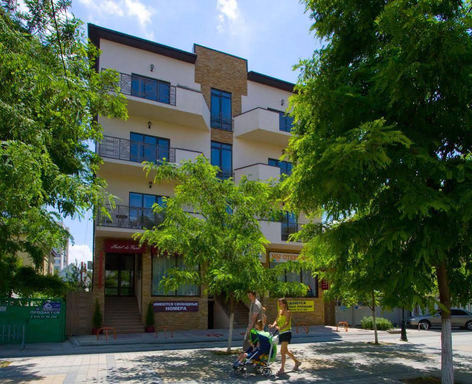 Hotel De Paris