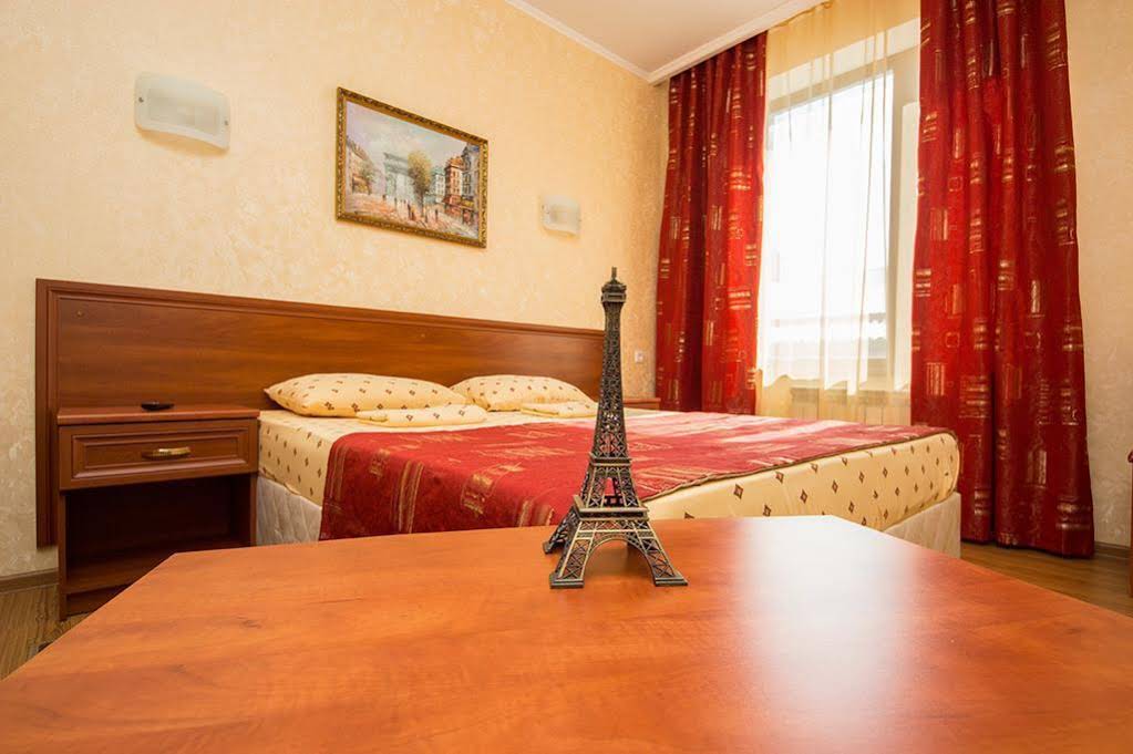 Hotel De Paris