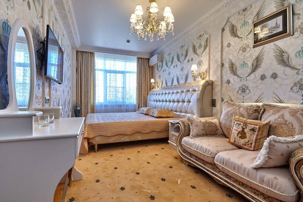 Hotel Monarch