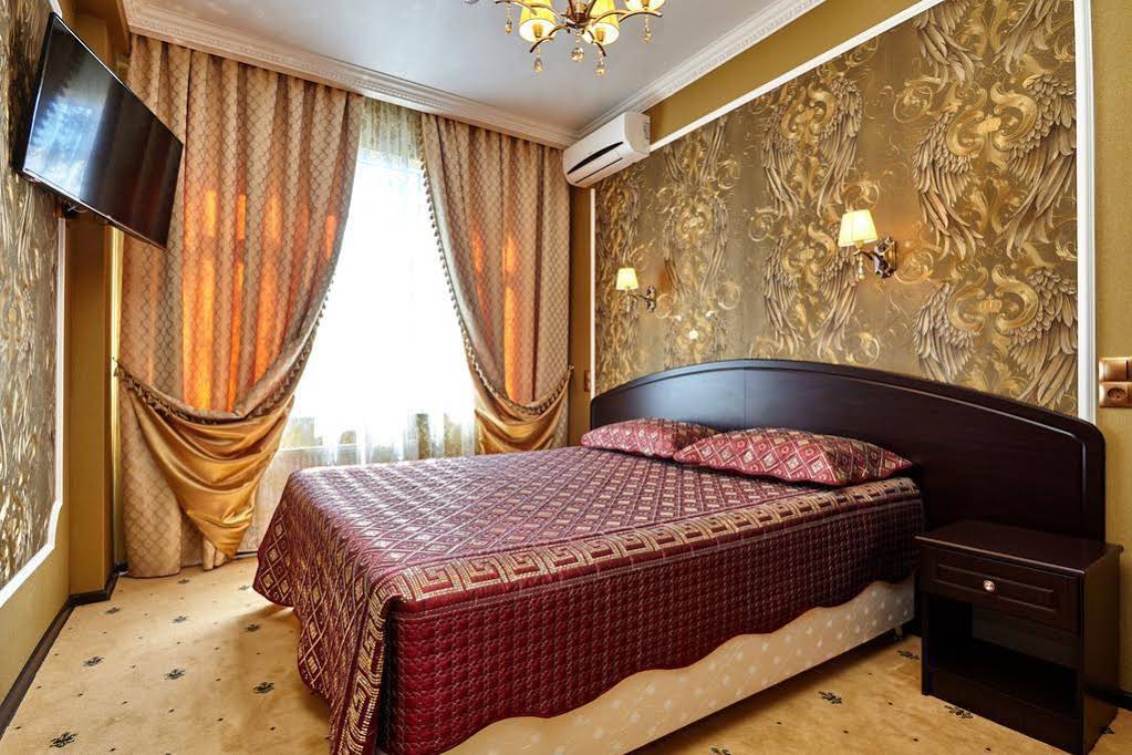 Hotel Monarch