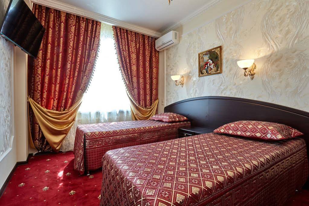 Hotel Monarch