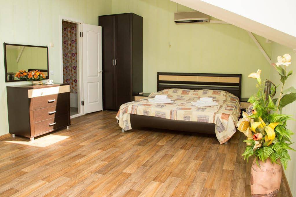 Kontinent Hotel