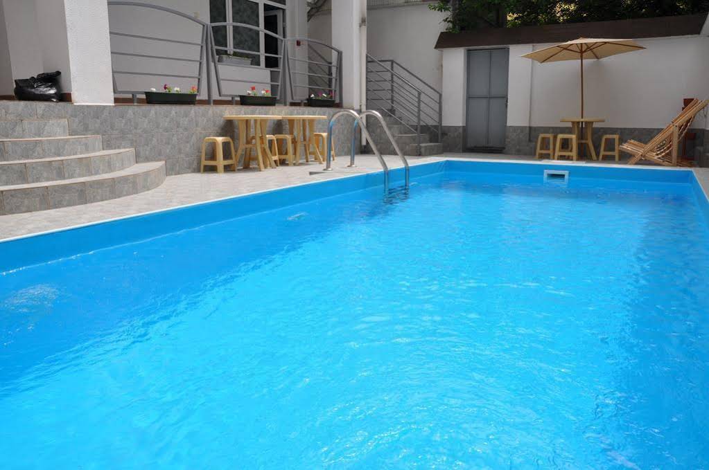 Kontinent Hotel