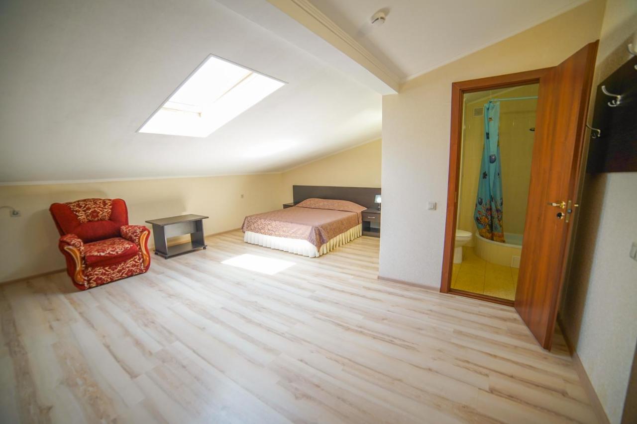 Robinzon Hotel